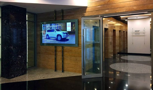 Размещение рекламы на мониторах и LED панелях в бизнес центре Романов Двор