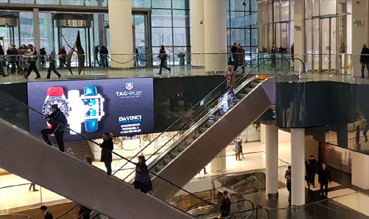 Размещение рекламы на digital экранах в главном холле Башни Федерация в деловом центре Москва-Сити